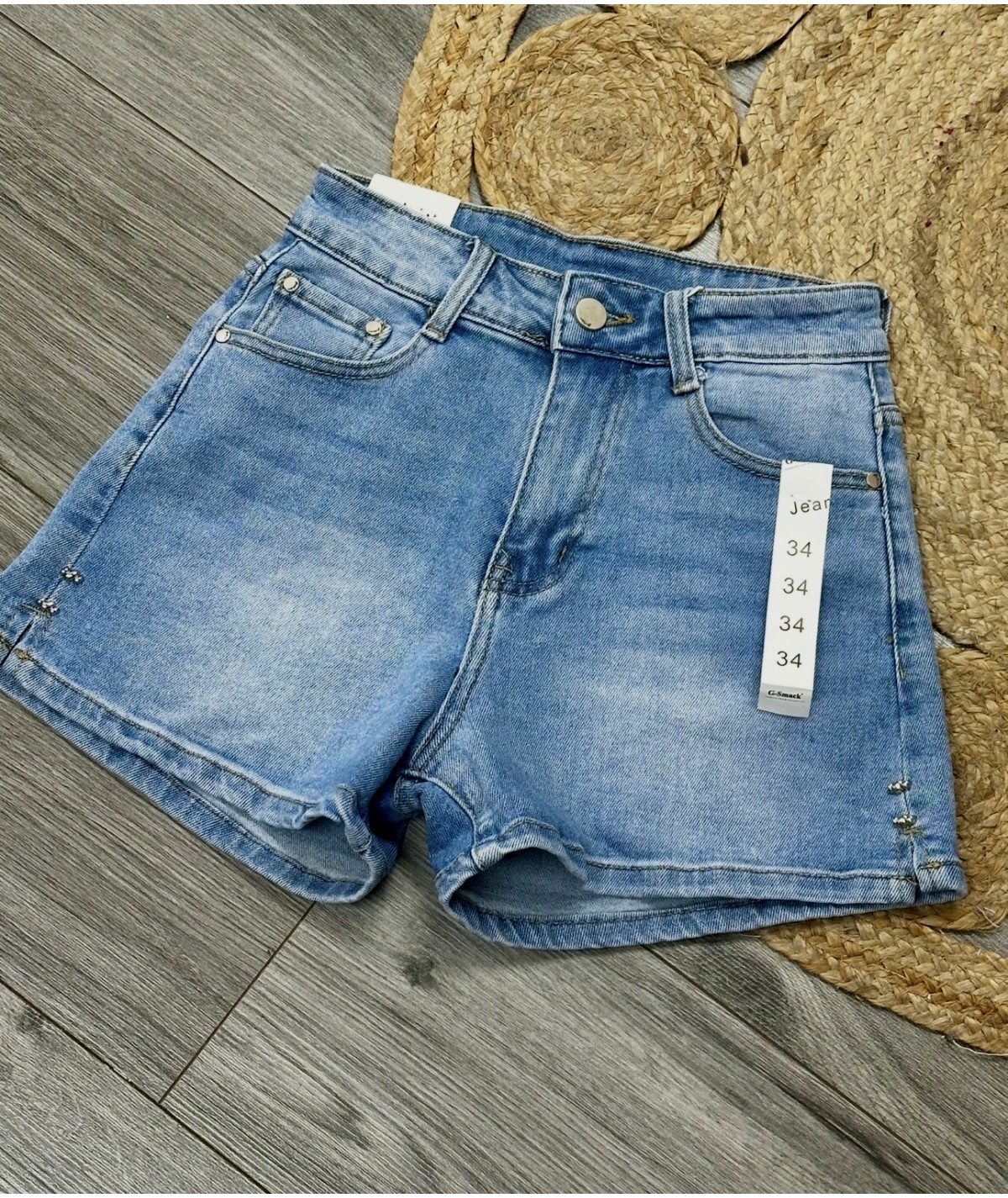 Short Amelie